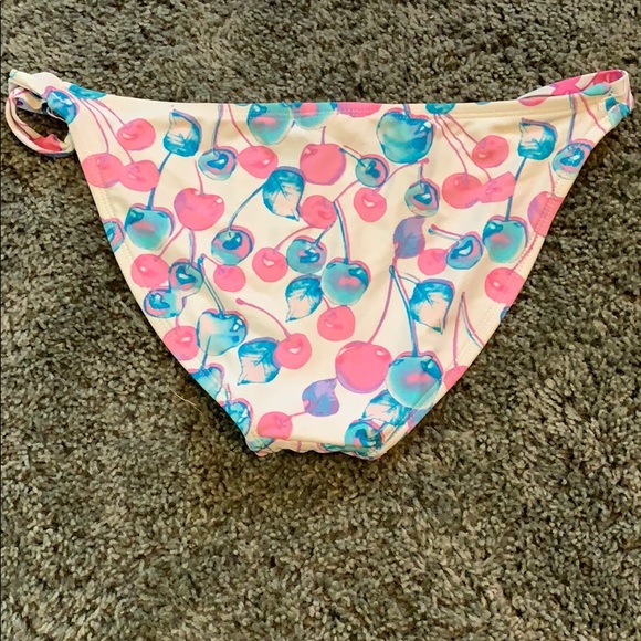 Swimsuit - Picture 2 of 2